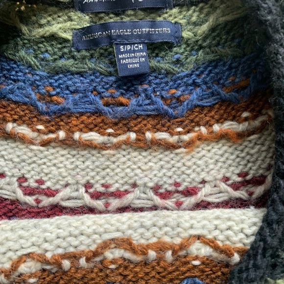 American Egale Oufitters Women’s Long Sleeve Pullover Sweater Size Small - Picture 6 of 13